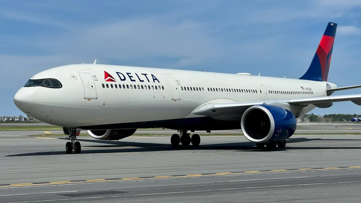 How to Avoid Paying Delta’s $200 Flight Change Fee